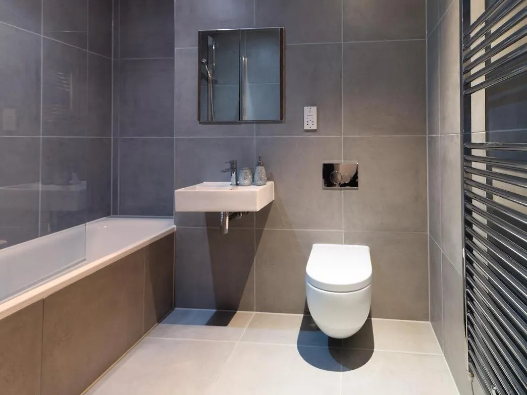 Central Tower Bridge Apartment London United Kingdom